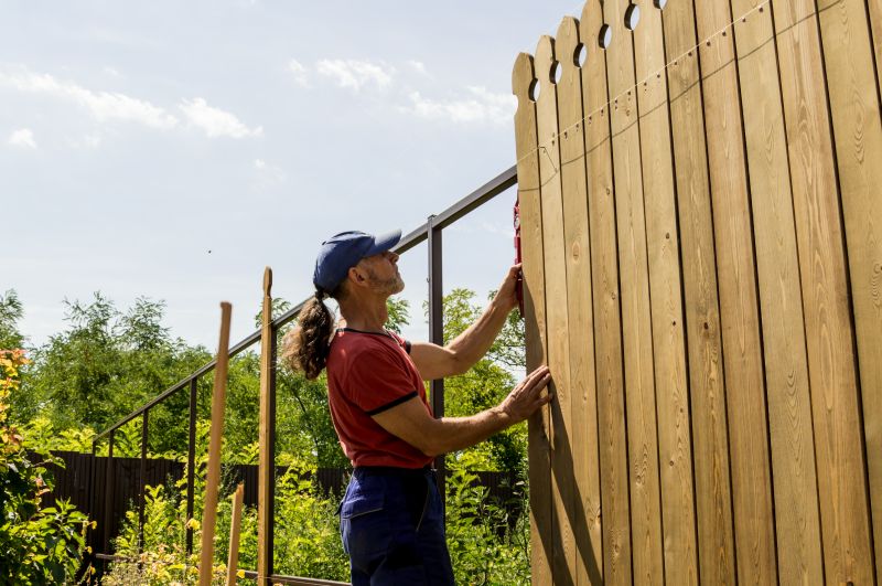 Fence Rail Repair