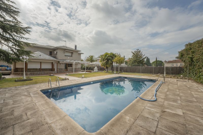 Best Pool Safety Contractors in Saint George, UT